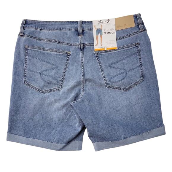 Seven7 Womens Bermuda Mid Rise Stretch Denim Short Thrive Size 12 - Picture 2 of 7